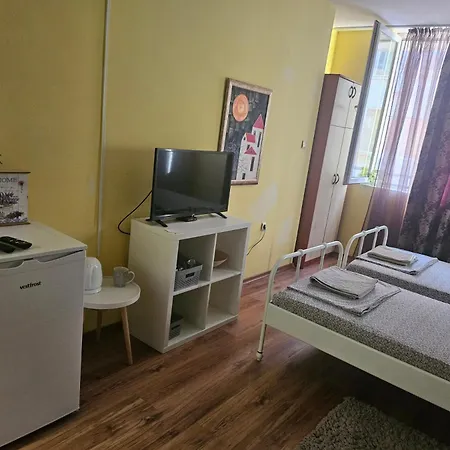 за двама в град * Μπουργκάς